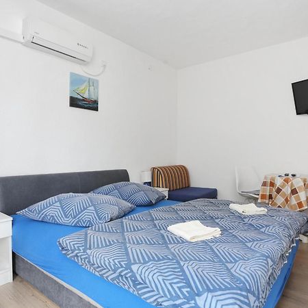 Apartments With A Parking Space Tucepi, Makarska - 6695 ห้อง รูปภาพ