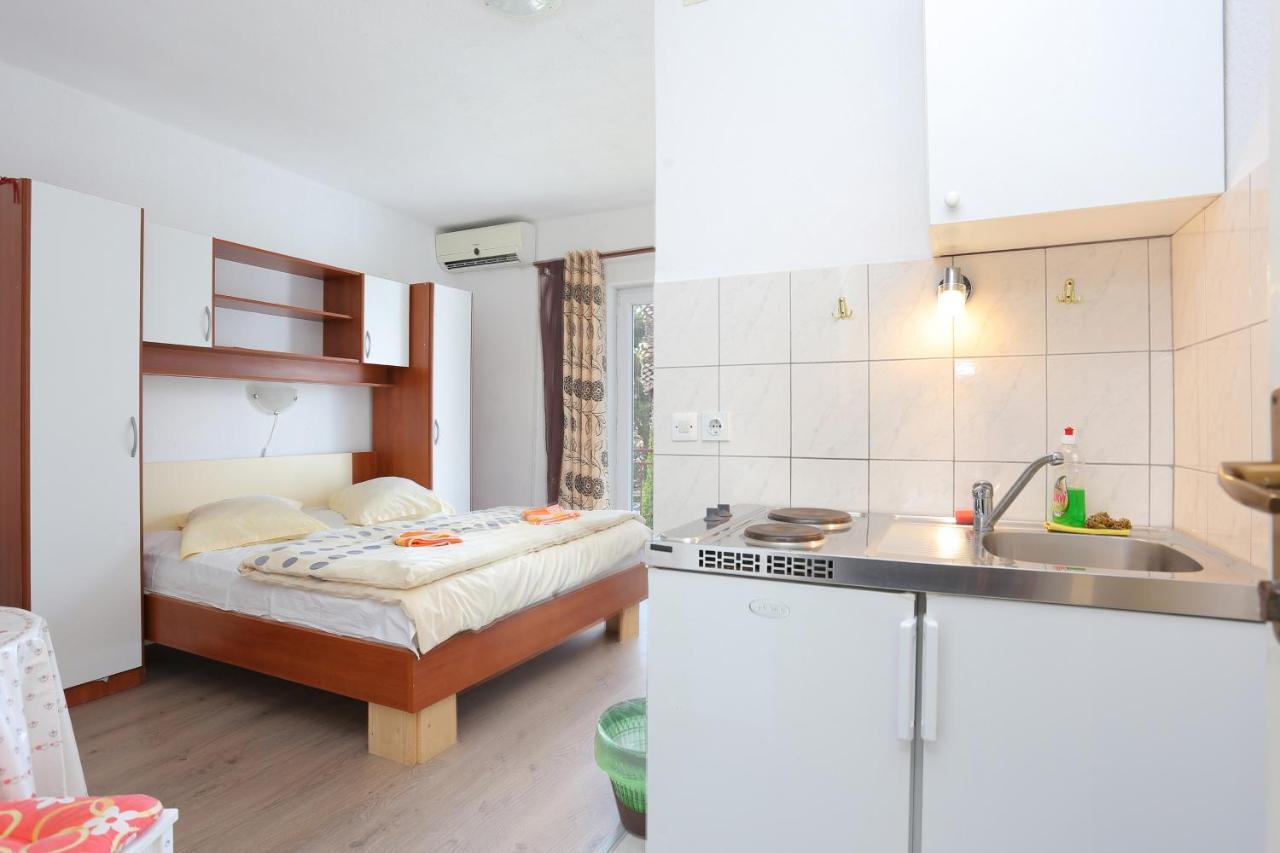 Apartments With A Parking Space Tucepi, Makarska - 6695 ภายนอก รูปภาพ