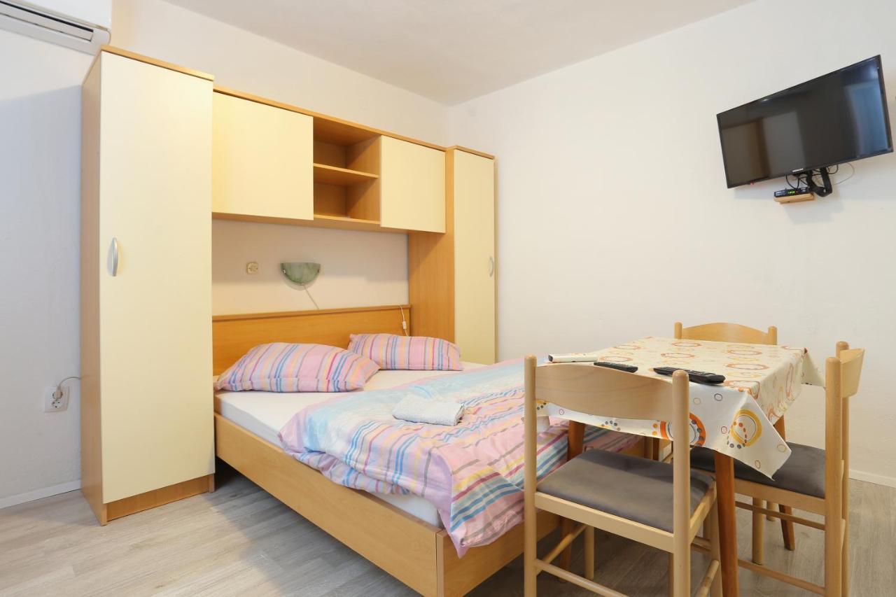 Apartments With A Parking Space Tucepi, Makarska - 6695 ภายนอก รูปภาพ